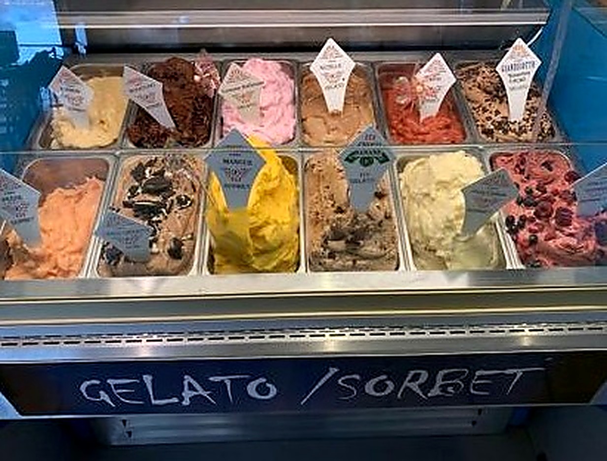 Vitrine de gelato et sorbets